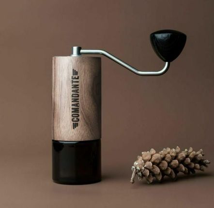 фото Кавомолка ручна Comandante C40 MK4 Virginia Walnut