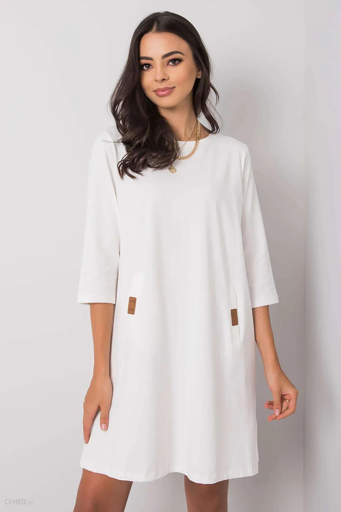 Biała luźna sukienka - Ceny i opinie 
