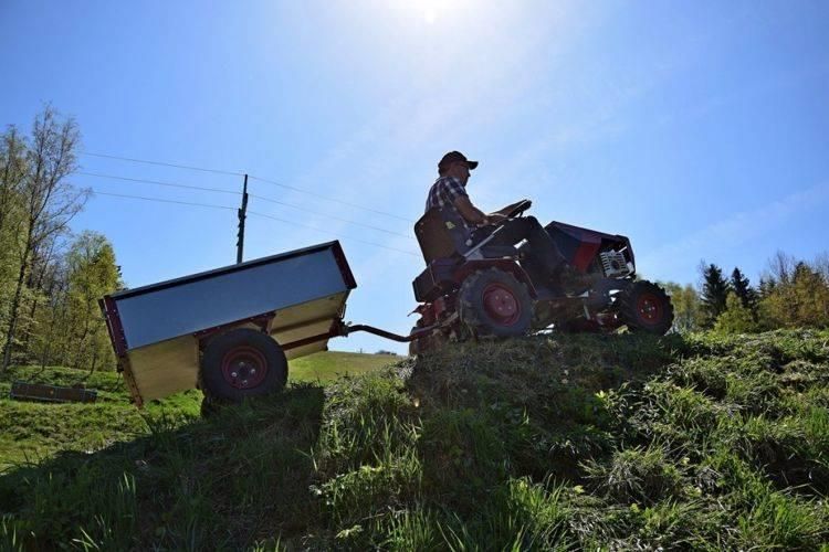 Przyczepa Dakr VD- 400 do ciągnika Panter FD-5 - zdjęcie 6 Przyczepa Dakr VD- 400 do ciągnika Panter FD-5