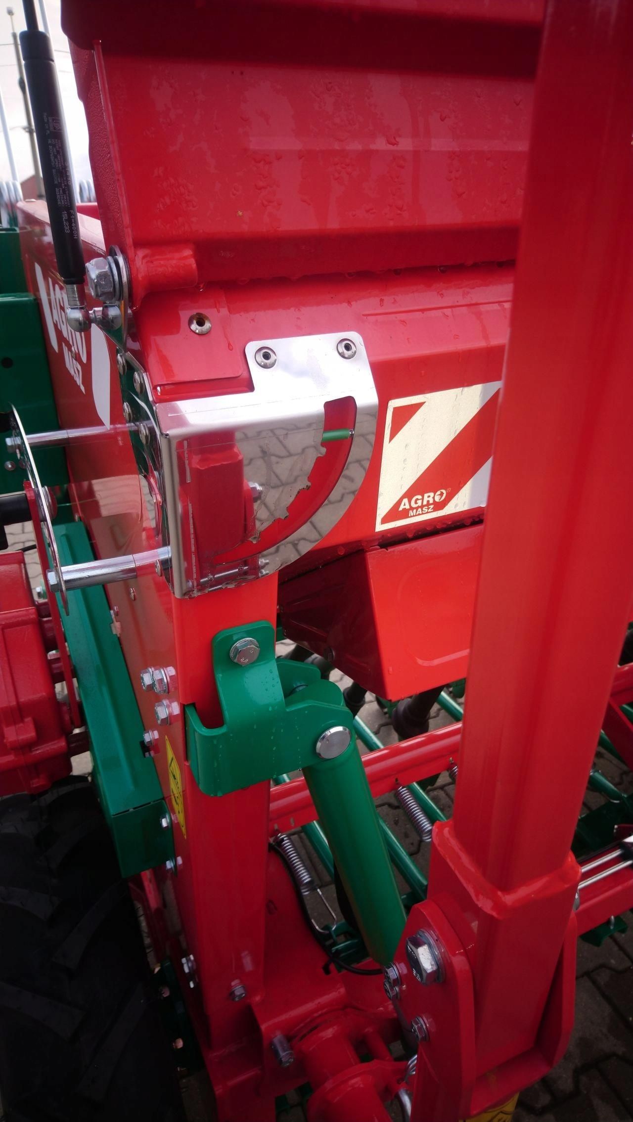 Siewnik do zboża AGRO-MASZ SR300 - zdjęcie 9 Siewnik do zboża AGRO-MASZ SR300