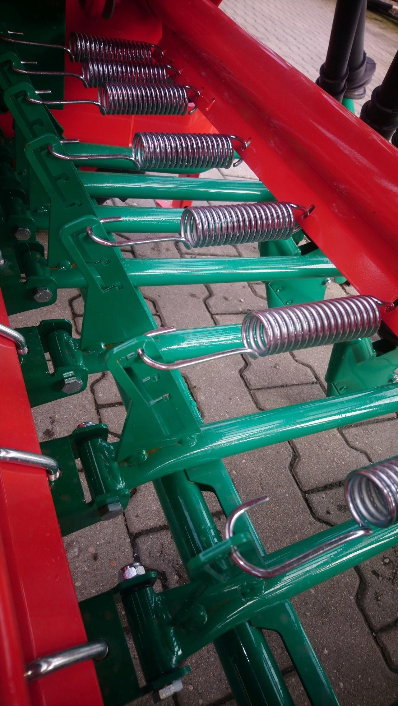 Siewnik do zboża AGRO-MASZ SR300 - zdjęcie 1 Siewnik do zboża AGRO-MASZ SR300