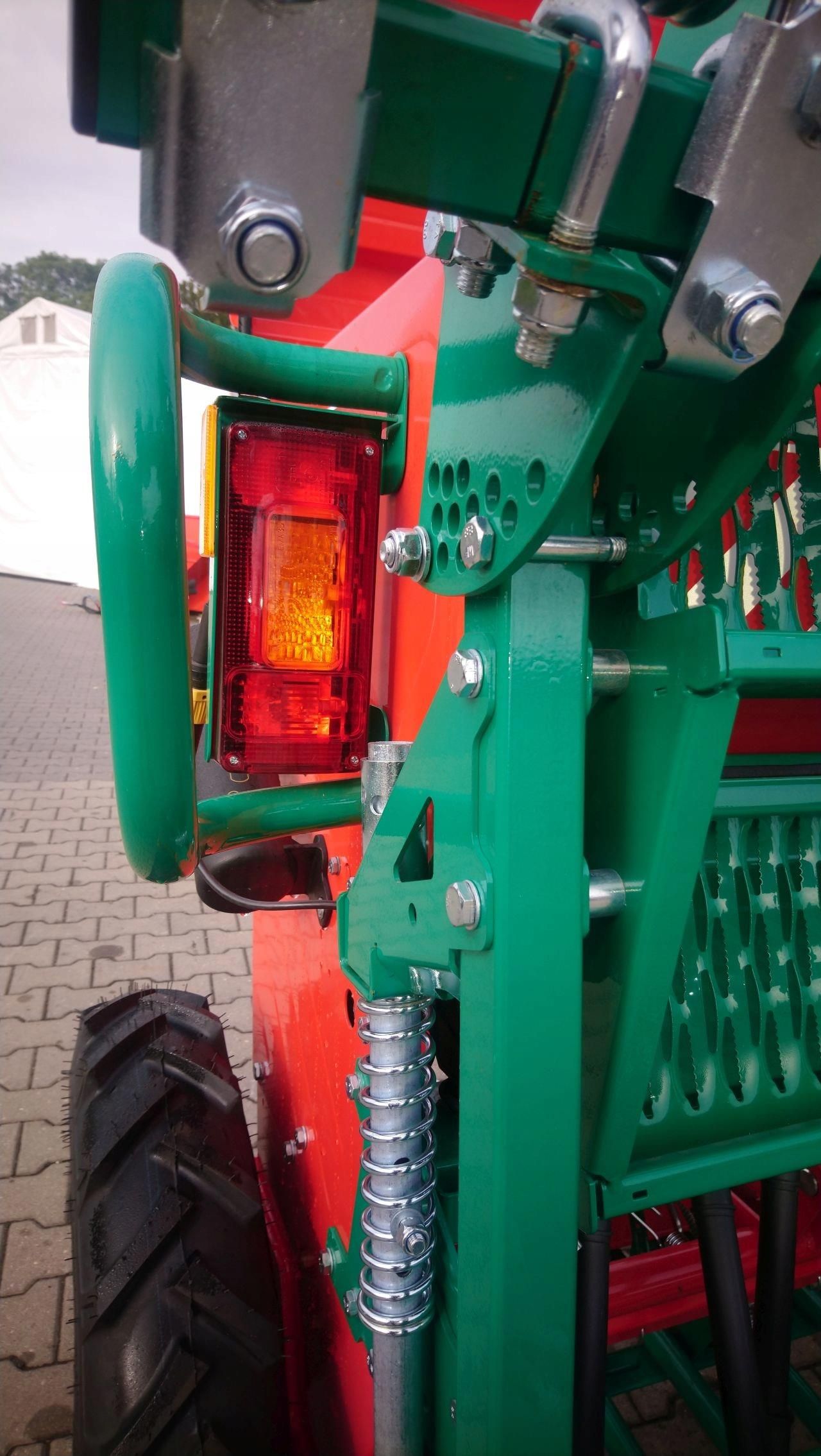 Siewnik do zboża AGRO-MASZ SR300 - zdjęcie 2 Siewnik do zboża AGRO-MASZ SR300