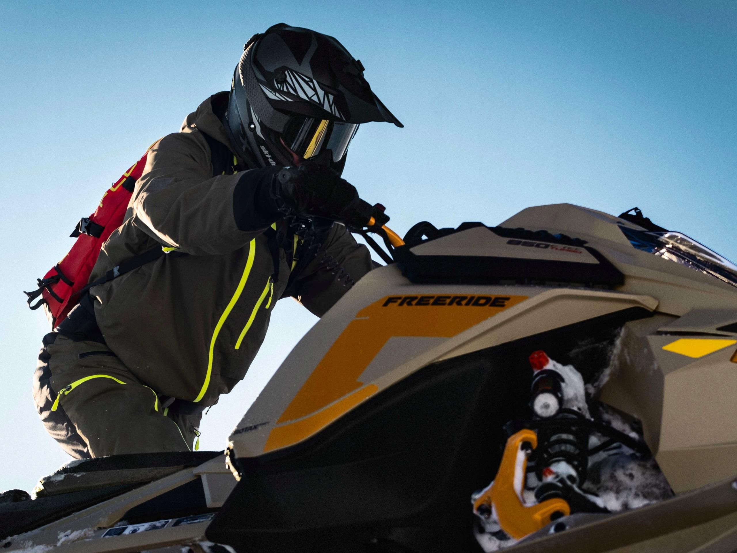 Skuter SKI DOO Freeride 165 850 TURBO SHOT 2022 - zdjęcie 6 Skuter SKI DOO Freeride 165 850 TURBO SHOT 2022