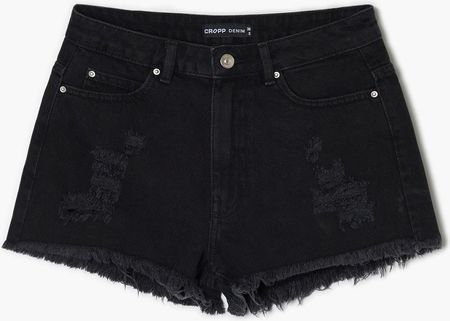 Cropp - Czarne szorty jeansowe z postrzępioną nogawką - Czarny