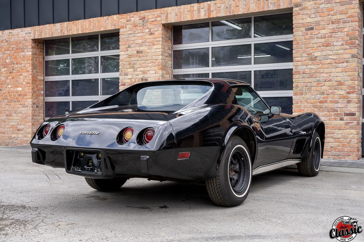 Chevrolet Corvette C3 do renowacji 76, 5,7 automat - zdjęcie 1 Chevrolet Corvette C3 do renowacji 76, 5,7 automat