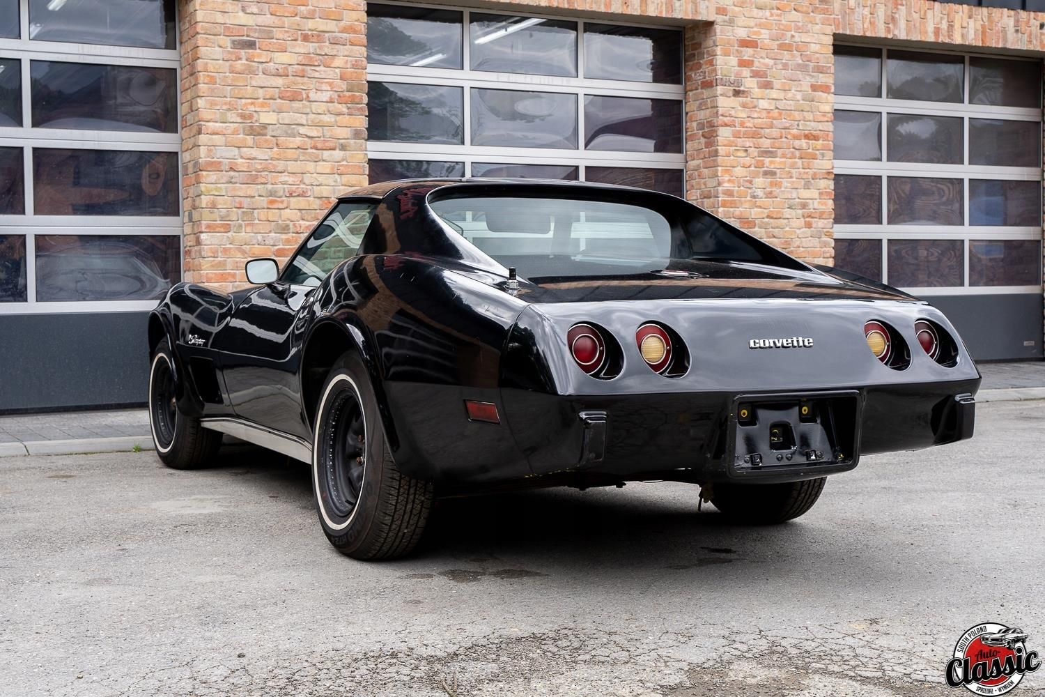 Chevrolet Corvette C3 do renowacji 76, 5,7 automat - zdjęcie 2 Chevrolet Corvette C3 do renowacji 76, 5,7 automat