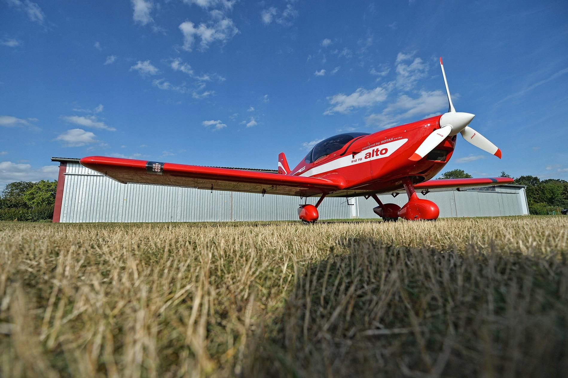 samolot ultralekki ALTO 912 Rotax 100 HP - NOWY - zdjęcie 7 samolot ultralekki ALTO 912 Rotax 100 HP - NOWY
