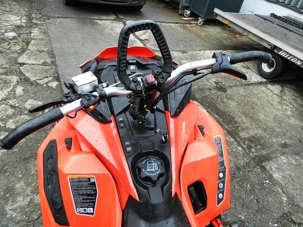 SKI DOO SUMMIT X 175 850 E-TEC SHOT (m.2019) - zdjęcie 2 SKI DOO SUMMIT X 175 850 E-TEC SHOT (m.2019)