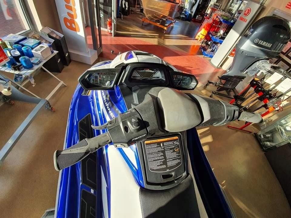 Skuter wodny Yamaha GP1800 2018r 13,5mth! 250KM! - zdjęcie 6 Skuter wodny Yamaha GP1800 2018r 13,5mth! 250KM!