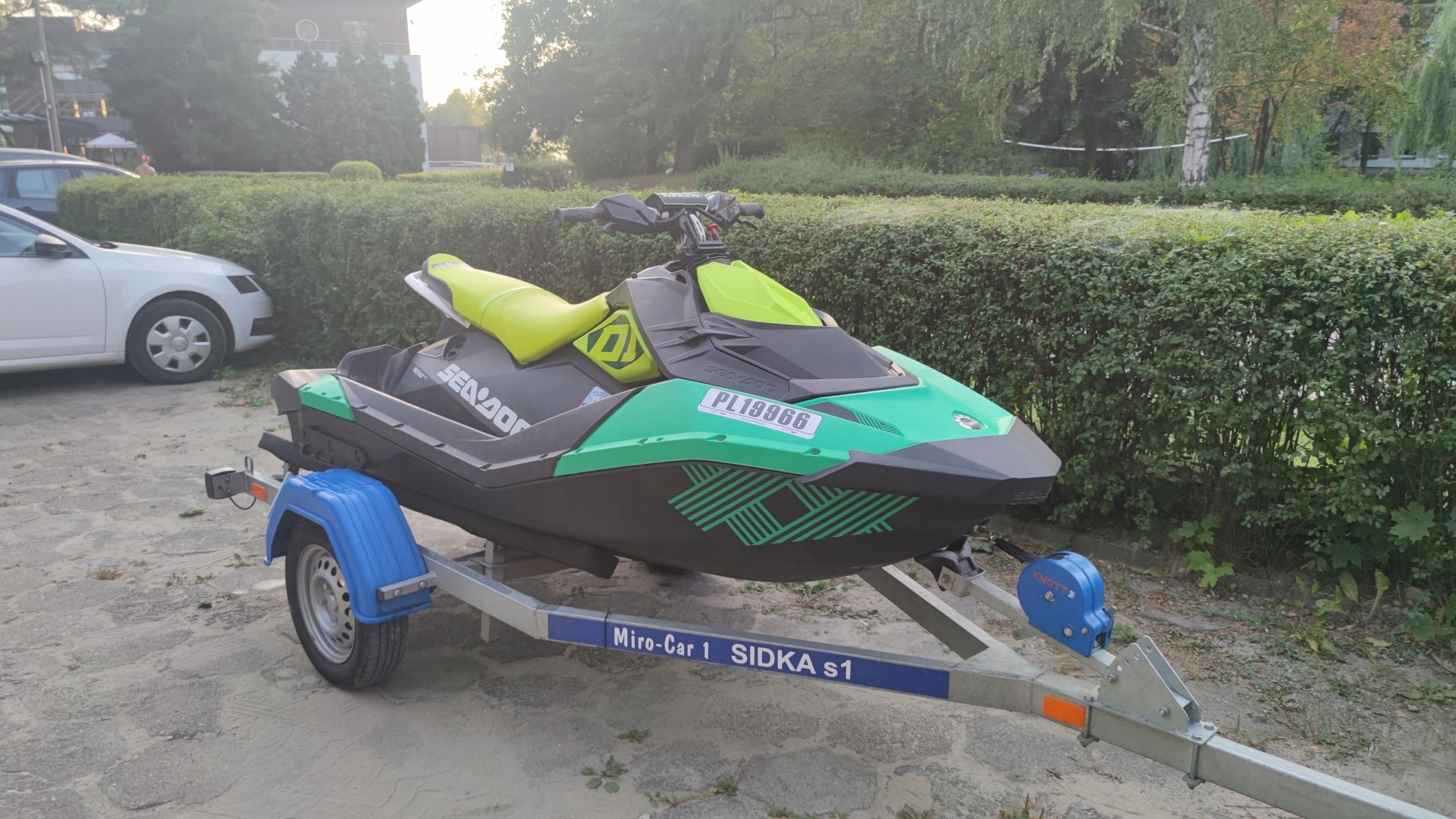 Spark Trixx 3UP 90KM FVAT 2020r. + przyczepa