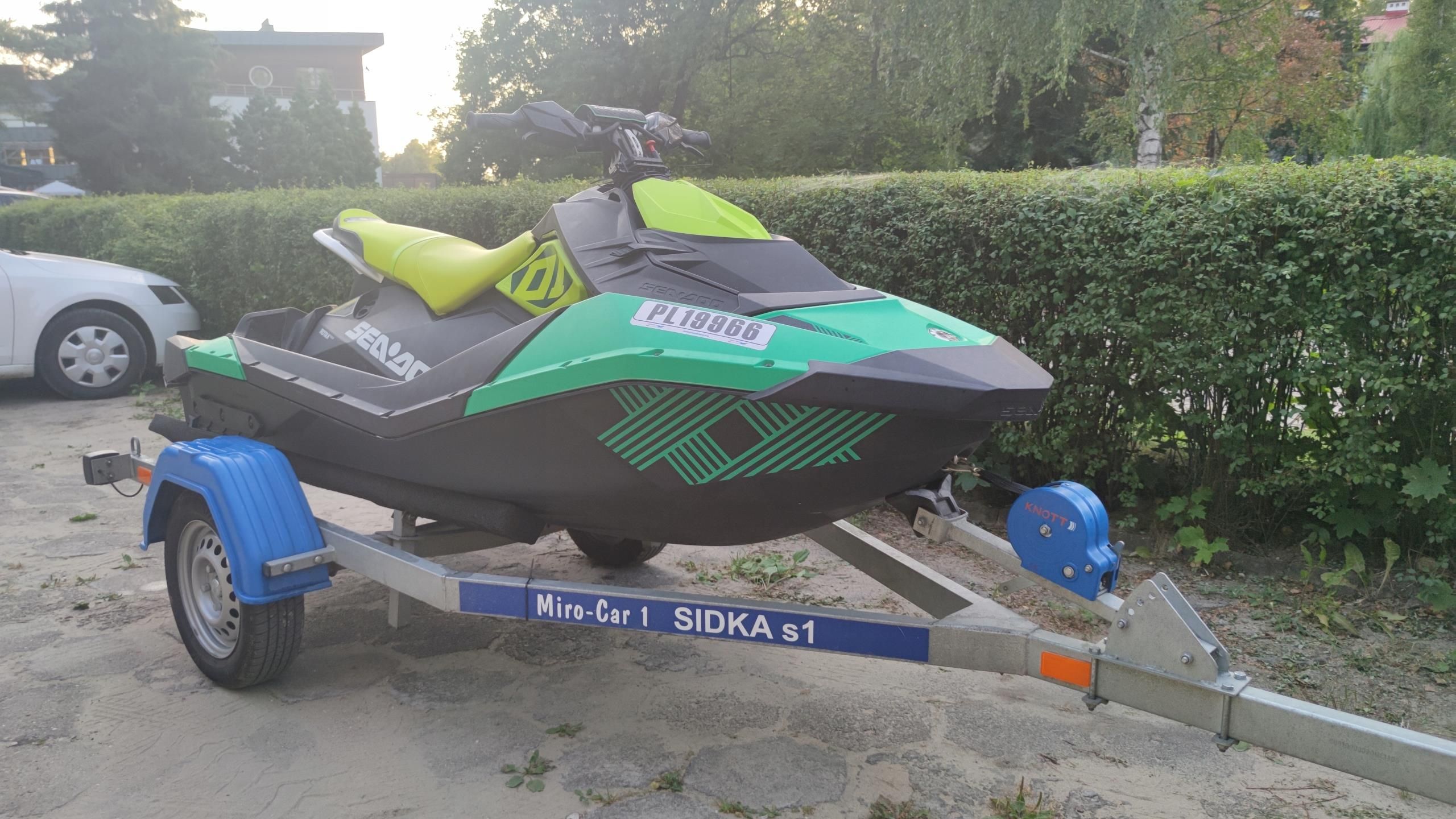 Spark Trixx 3UP 90KM FVAT 2020r. + przyczepa