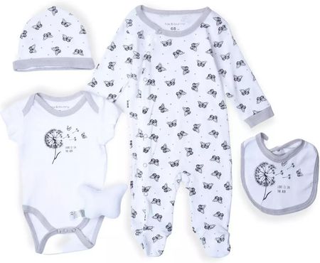 Komplet niemowlęcy dziewczęcy 5-elementowy: body, śpiochy, śliniak, czapka oraz zawieszka w kształcie motyla