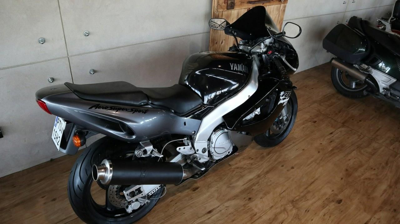 Yamaha YZF (Thunderace 1000 yzf1000) PIĘKNA