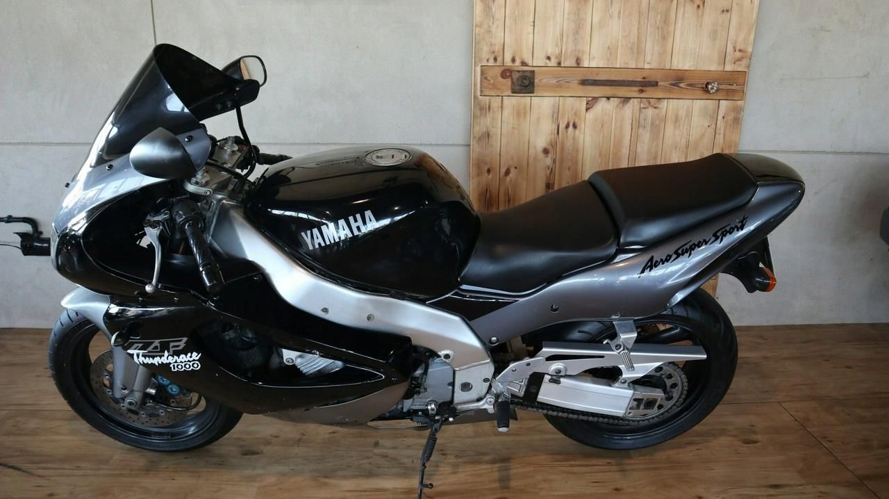 Yamaha YZF (Thunderace 1000 yzf1000) PIĘKNA