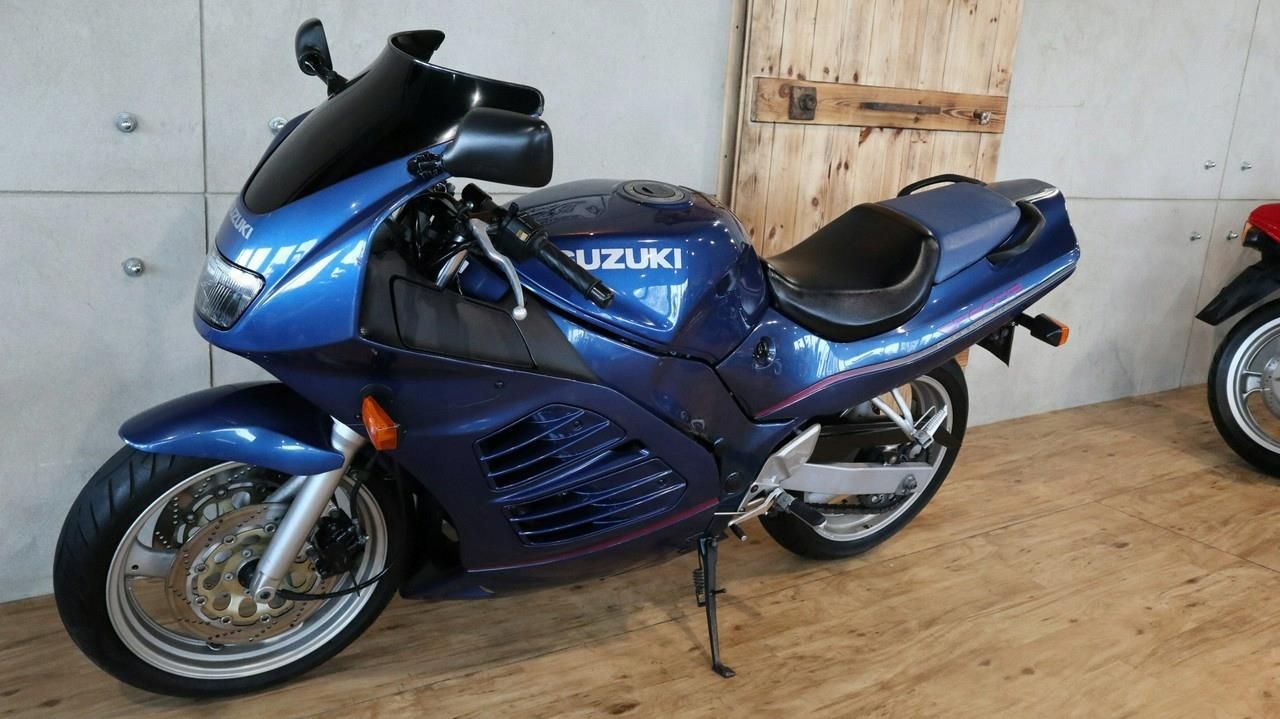 Suzuki RF (RF600) bezwypadkowy #