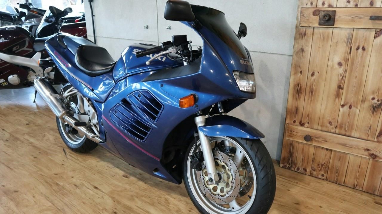 Suzuki RF (RF600) bezwypadkowy #