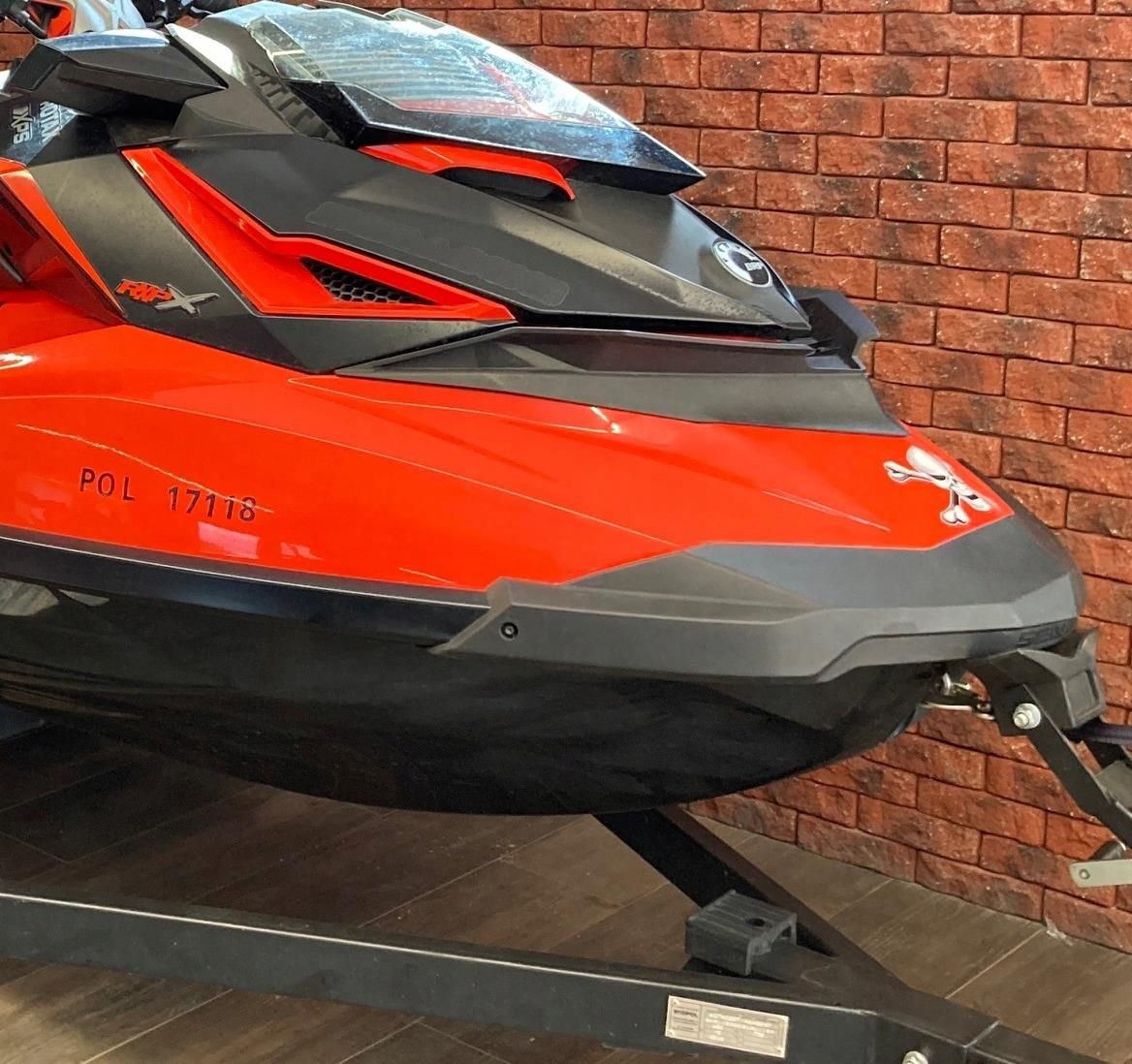 Skuter Wodny Sea-Doo RXP 300 RS 2016r 23 mth - zdjęcie 2 Skuter Wodny Sea-Doo RXP 300 RS 2016r 23 mth