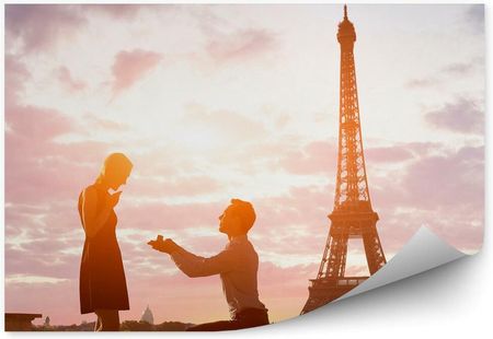 Fototapety.Pl Zaręczyny Romantyczne Na Tle Wieży Eiffla Paryż Fototapeta Samoprzylepna 250x250cm Fizelina