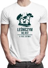Leśniczym się jest a nie bywa - męska koszulka z nadrukiem - zdjęcie 1