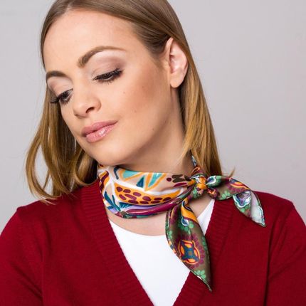 Gładka apaszka w kolorowe wzory