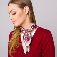 Zdjęcie Gładka beżowa apaszka we wzory paisley - Kłecko