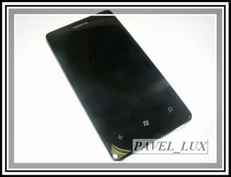 LCD Nokia Lumia 800 + dotyk