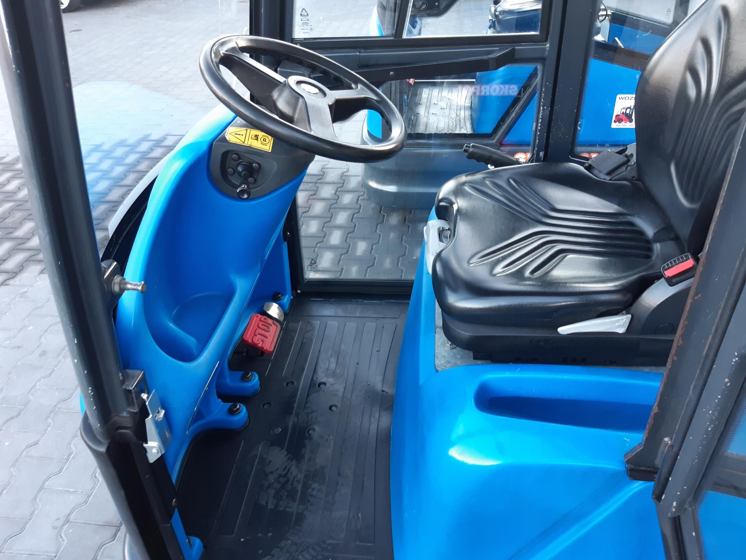TRAKTOR PRZEMYSŁOWY ELEKTRYCZNY LINDE P 60 - zdjęcie 5 TRAKTOR PRZEMYSŁOWY ELEKTRYCZNY LINDE P 60
