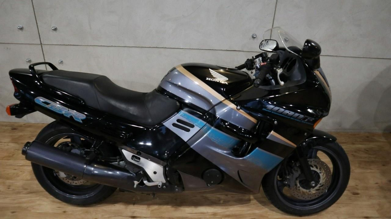 Honda CBR (CBR1000) ## piękny motocykl honda