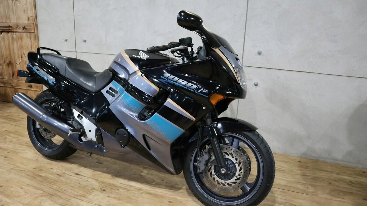 Honda CBR (CBR1000) ## piękny motocykl honda