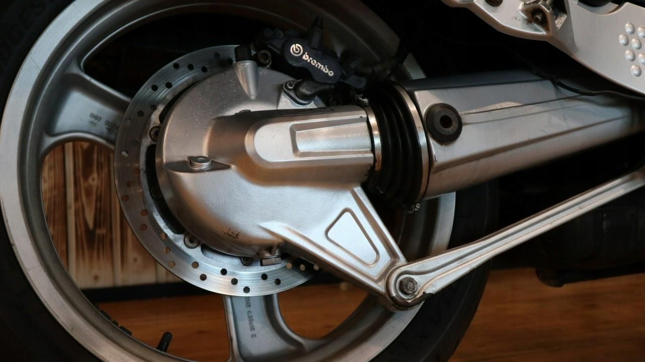 BMW RT (R 1100 RT) ## piękny motocykl BMW R 1100 - zdjęcie 5 BMW RT (R 1100 RT) ## piękny motocykl BMW R 1100