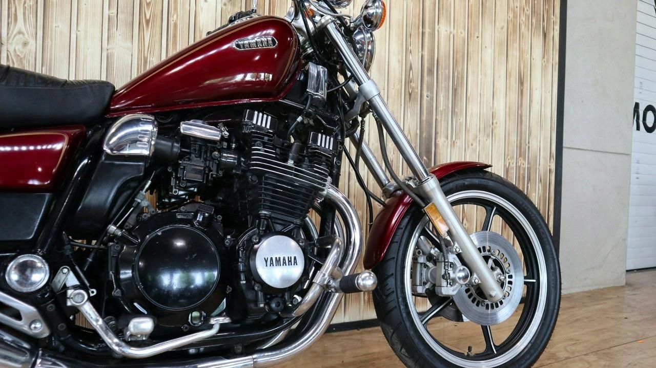 Yamaha Maxim (XJ700 MAXIM) PIĘKNA xj700 w - zdjęcie 1 Yamaha Maxim (XJ700 MAXIM) PIĘKNA xj700 w