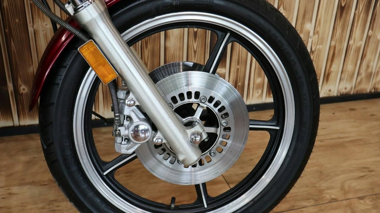 Yamaha Maxim (XJ700 MAXIM) PIĘKNA xj700 w - zdjęcie 7 Yamaha Maxim (XJ700 MAXIM) PIĘKNA xj700 w