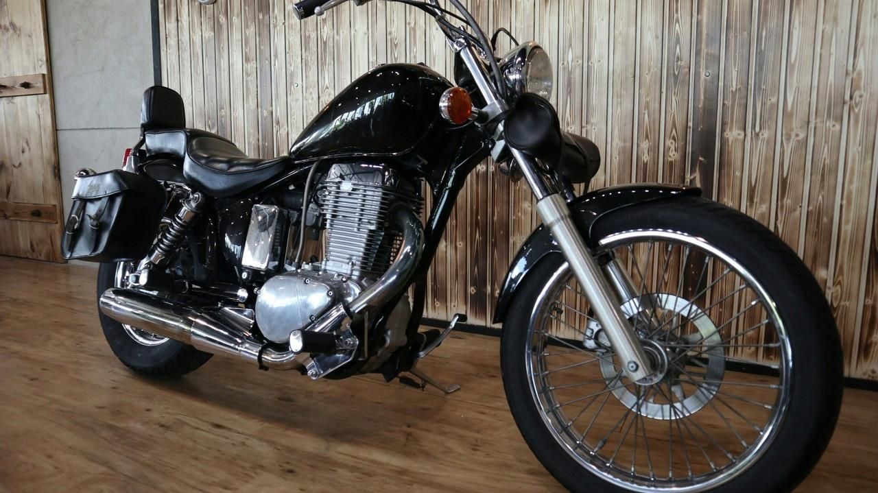 Suzuki Savage (suzuki savage) na pasie napędowym - zdjęcie 1 Suzuki Savage (suzuki savage) na pasie napędowym