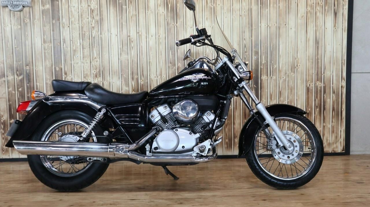 Honda Shadow (VT 125) VT 125 NA B - zdjęcie 4 Honda Shadow (VT 125) VT 125 NA B