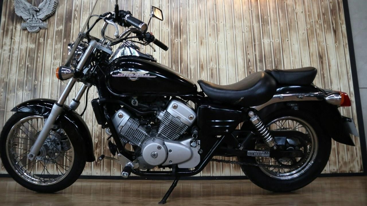 Honda Shadow (VT 125) VT 125 NA B - zdjęcie 9 Honda Shadow (VT 125) VT 125 NA B