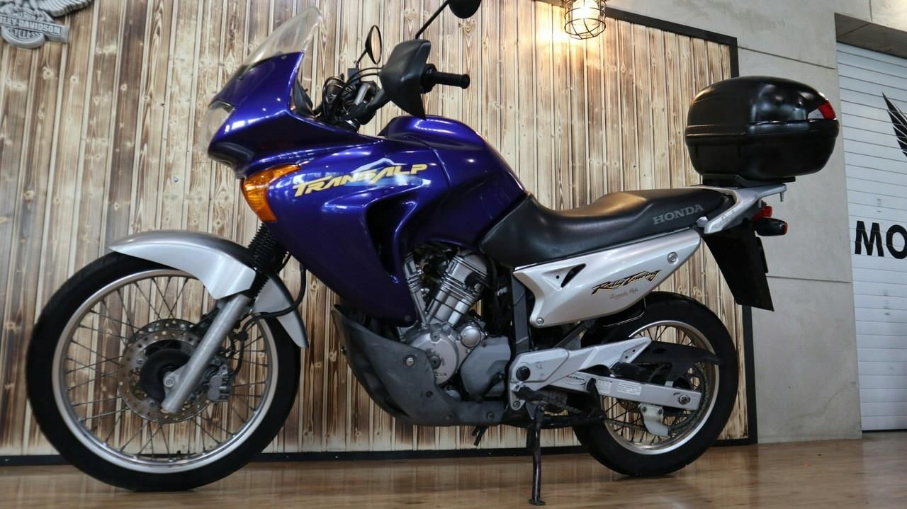 Honda Transalp (TRANSALP 650) ## piękny motocykl - zdjęcie 2 Honda Transalp (TRANSALP 650) ## piękny motocykl