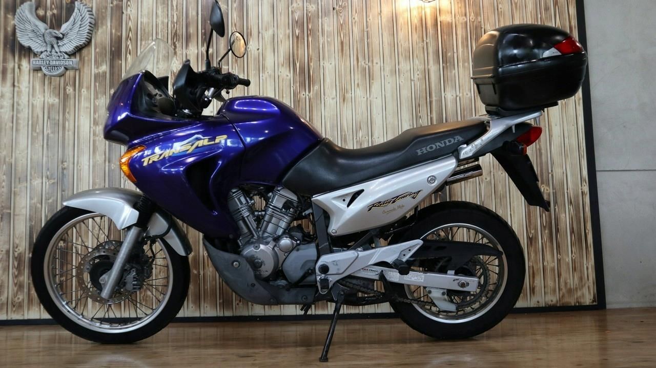 Honda Transalp (TRANSALP 650) ## piękny motocykl - zdjęcie 8 Honda Transalp (TRANSALP 650) ## piękny motocykl