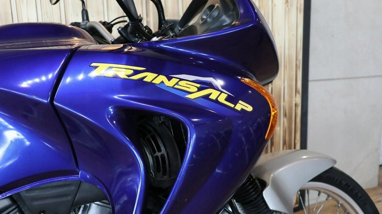 Honda Transalp (TRANSALP 650) ## piękny motocykl - zdjęcie 9 Honda Transalp (TRANSALP 650) ## piękny motocykl