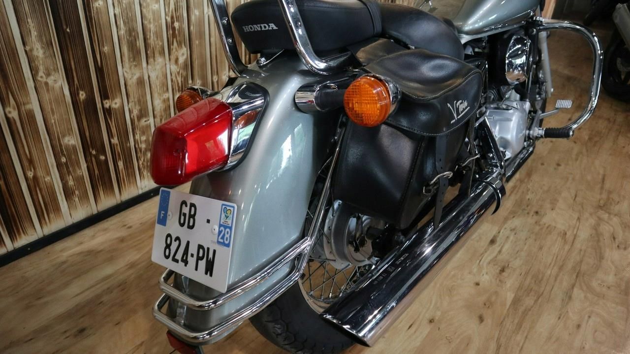 Honda Shadow (VT 125) VT 125 NA B stan - zdjęcie 7 Honda Shadow (VT 125) VT 125 NA B stan