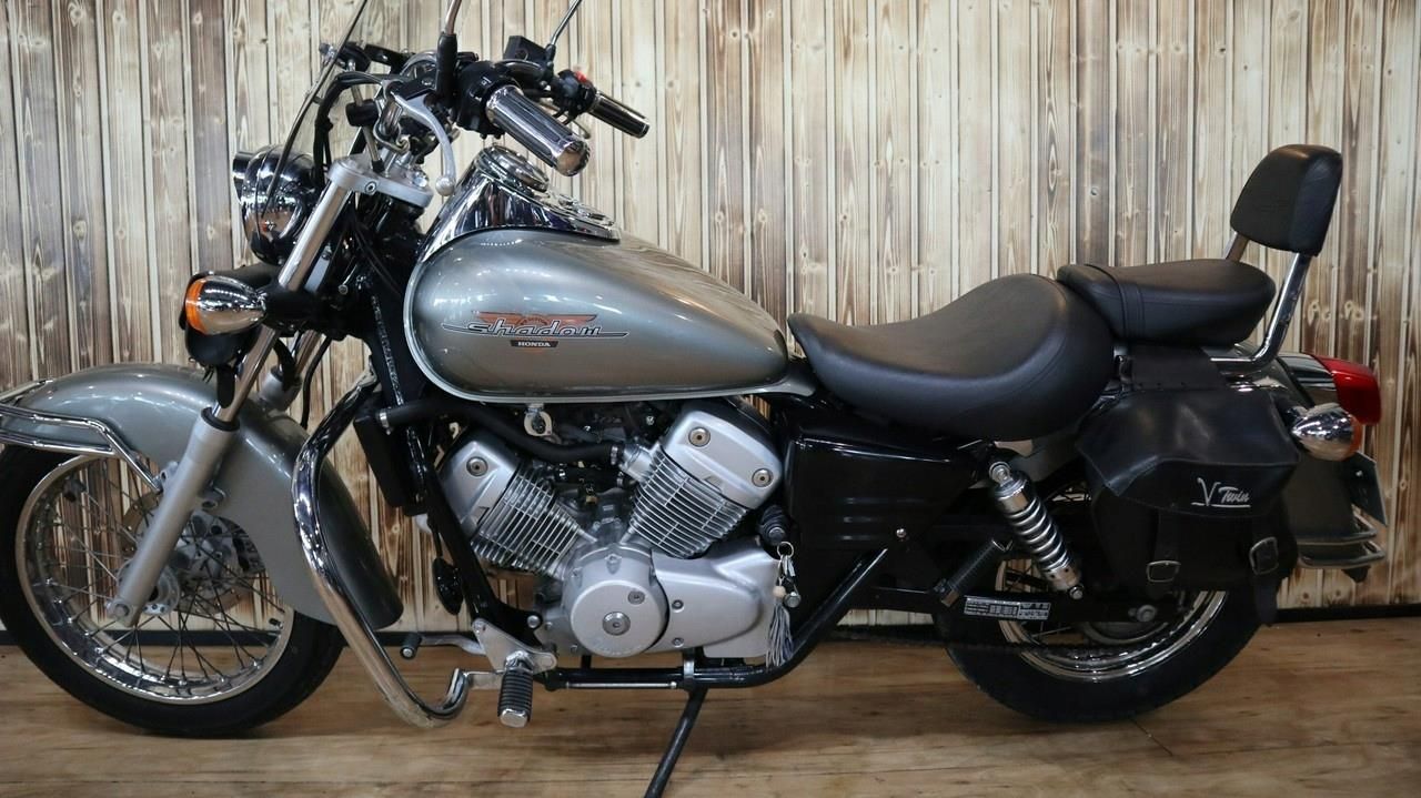Honda Shadow (VT 125) VT 125 NA B stan - zdjęcie 4 Honda Shadow (VT 125) VT 125 NA B stan