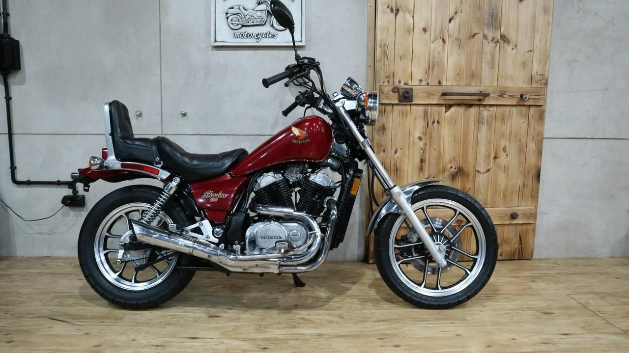Honda Shadow (VT 500) VT SHADOW Piękna i Zadbana - zdjęcie 2 Honda Shadow (VT 500) VT SHADOW Piękna i Zadbana