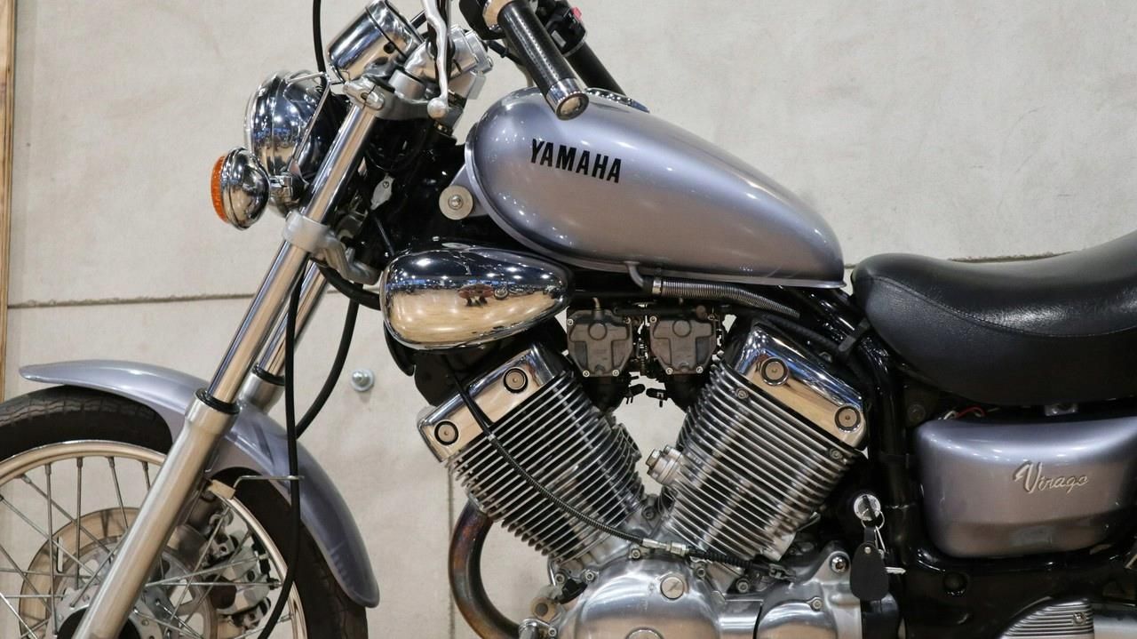 Yamaha Virago (535 VIRAGO) bardzo łądna - zdjęcie 9 Yamaha Virago (535 VIRAGO) bardzo łądna