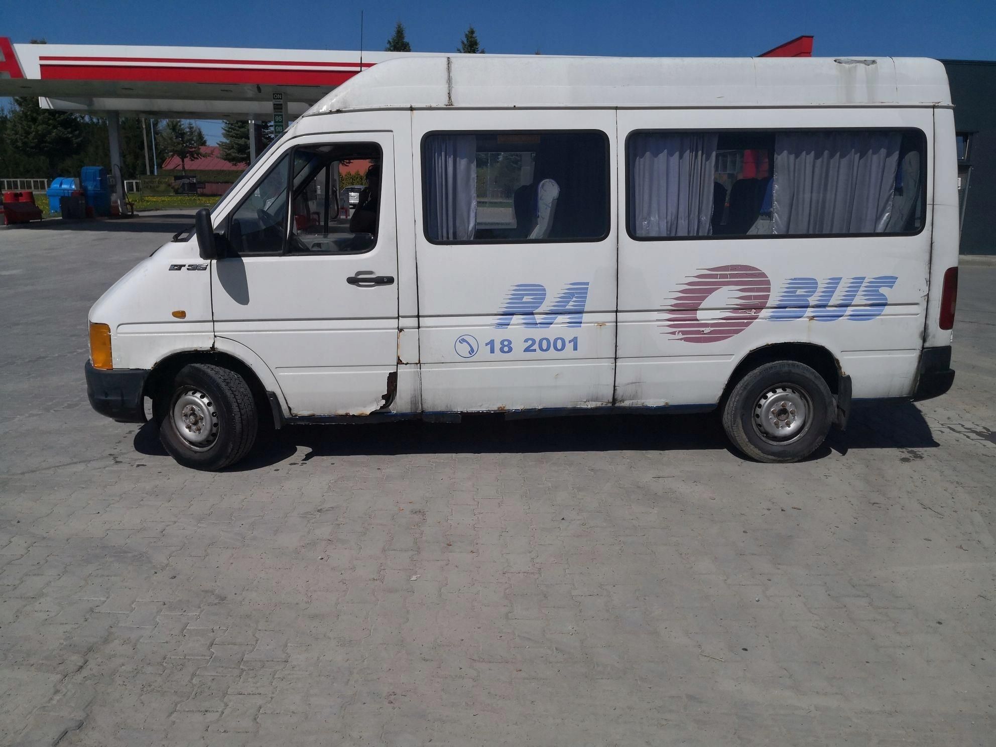 VW LT 35 AUTOBUS 15 miejsc - zdjęcie 2 VW LT 35 AUTOBUS 15 miejsc