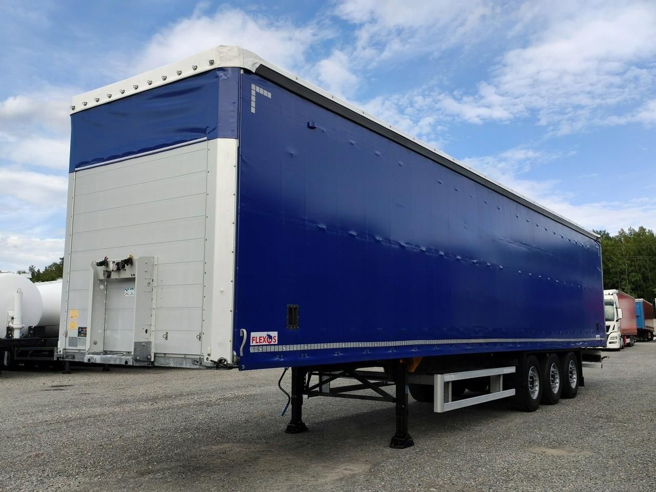 Schmitz Cargobull Standard Oś Pod. SPEDD KURTYNA - zdjęcie 4 Schmitz Cargobull Standard Oś Pod. SPEDD KURTYNA