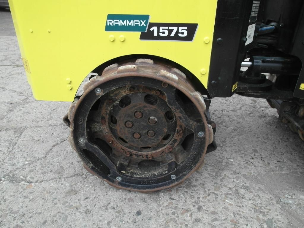 Ammann Rammax 1575 walec zdalnie sterowany kołek - zdjęcie 7 Ammann Rammax 1575 walec zdalnie sterowany kołek