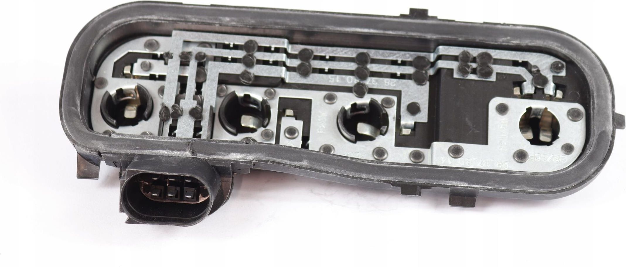 audi-oe-oprawa-zar-wek-lampy-ty-prawa-a4-b6-avant-opinie-i-ceny-na