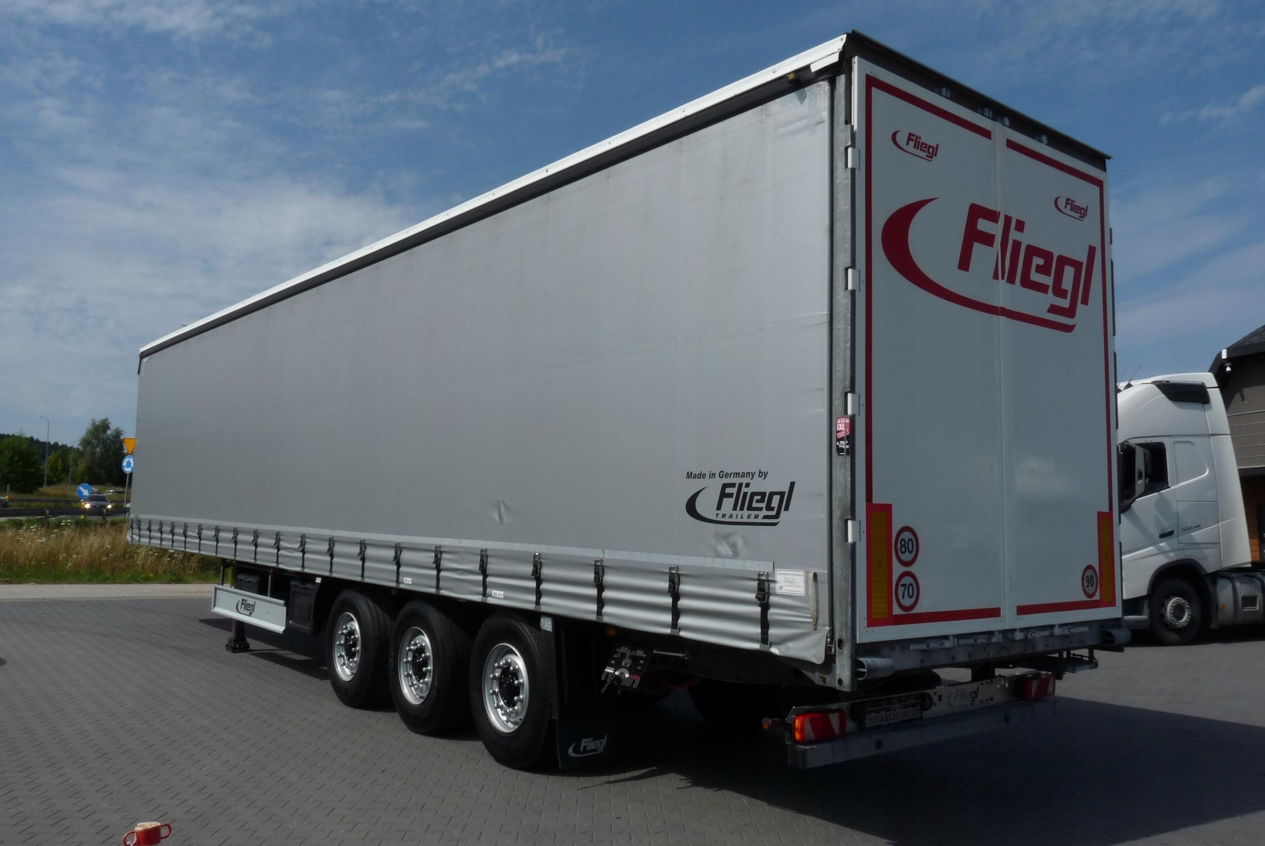 Fliegl FIRANKA / STANDARD / OŚ PODNOSZONA / - zdjęcie 1 Fliegl FIRANKA / STANDARD / OŚ PODNOSZONA /