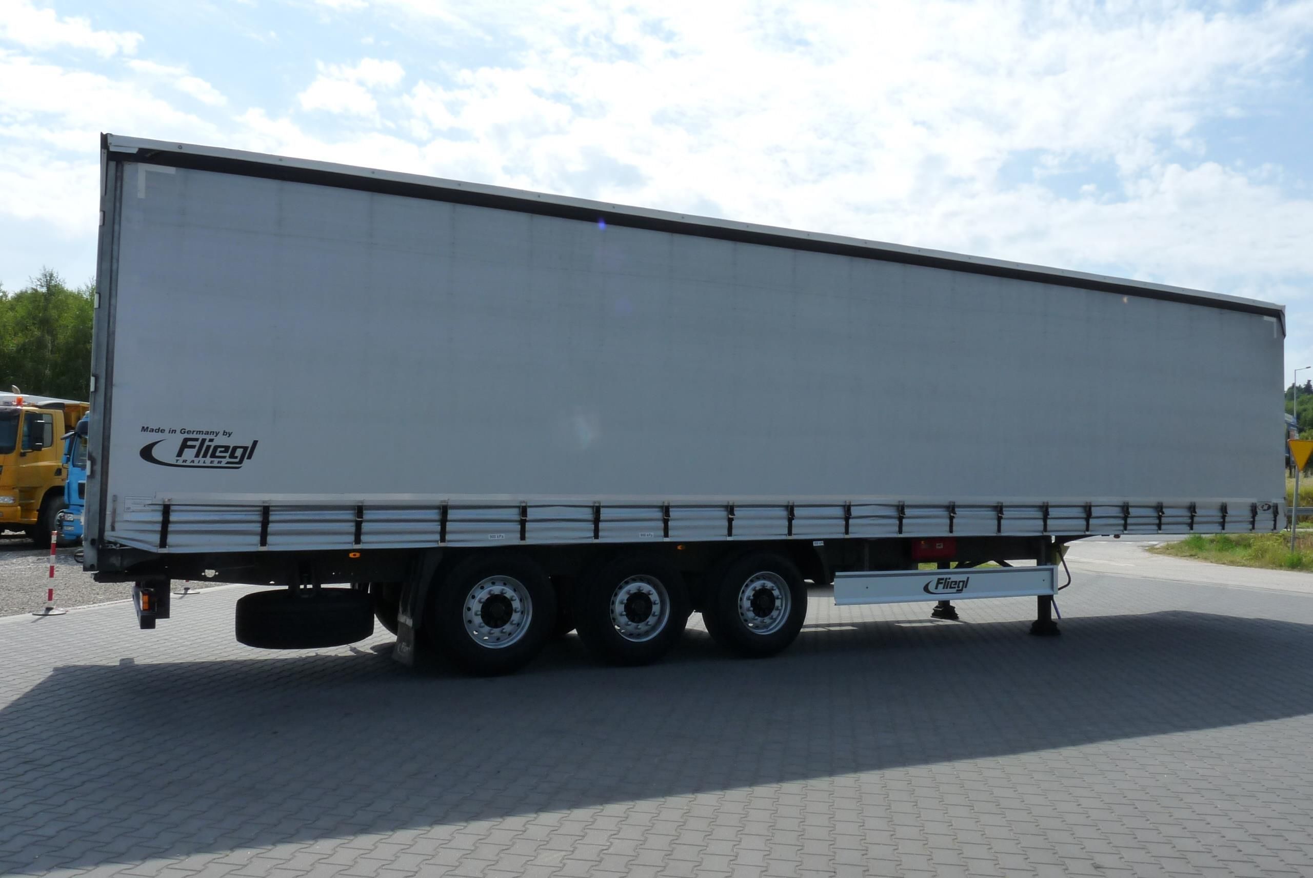 Fliegl FIRANKA / STANDARD / OŚ PODNOSZONA / - zdjęcie 6 Fliegl FIRANKA / STANDARD / OŚ PODNOSZONA /