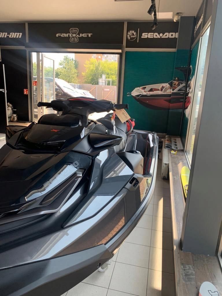 Skuter wodny SEA-DOO RXT-X RS 300 Audio 2022 - zdjęcie 2 Skuter wodny SEA-DOO RXT-X RS 300 Audio 2022