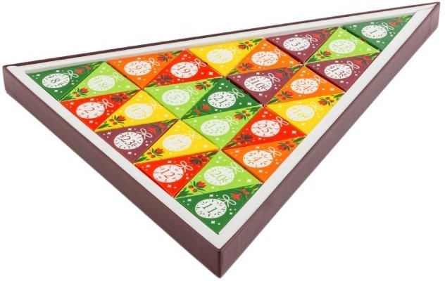 English Tea Shop Advent Calendar Trangular (White) Kalendarz adwentowy 25 piramidek z ekologicznymi herbatami - zdjęcie 2 English Tea Shop Advent Calendar Trangular (White) Kalendarz adwentowy 25 piramidek z ekologicznymi herbatami
